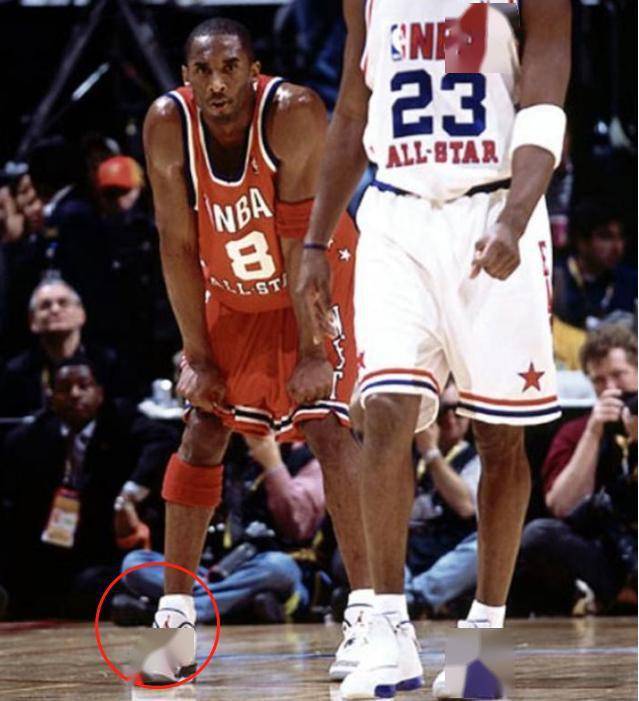 ayx官方网站-
科比生前已是商业奇才 他若建立曼巴品牌 有望逾越耐克?(图8) ayx官方网站-
科比生前已是商业奇才 他若建立曼巴品牌 有望逾越耐克?(图8)