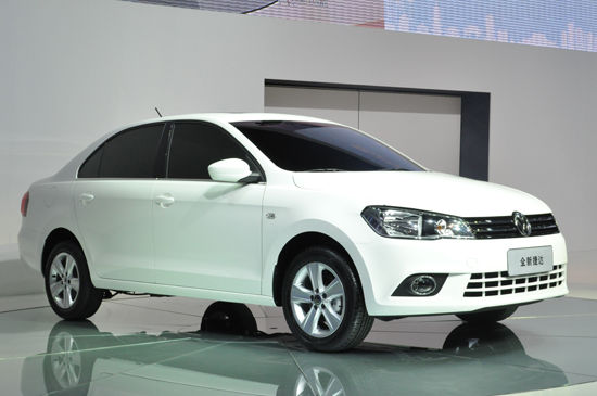 现在的短裤都快跟内裤一样短了!腿是越来越长了,裤子也更短了‘ayx官网’(图2) 爱游戏(ayx)中国官方网站