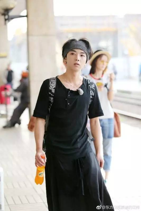 ayx官网|两安乡开展乡容乡貌综合整治行动(图3) 爱游戏(ayx)中国官方网站