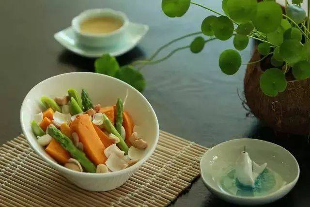 ayx官网|“金色轰炸机”来了,国足有救了吗?(图2) ayx官方网站