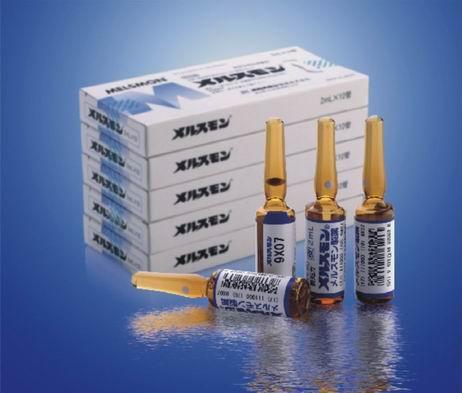 宋一国与三胞胎拍摄海报写真 萌娃可爱父爱如山_ayx官网(图2) 爱游戏(ayx)中国官方网站