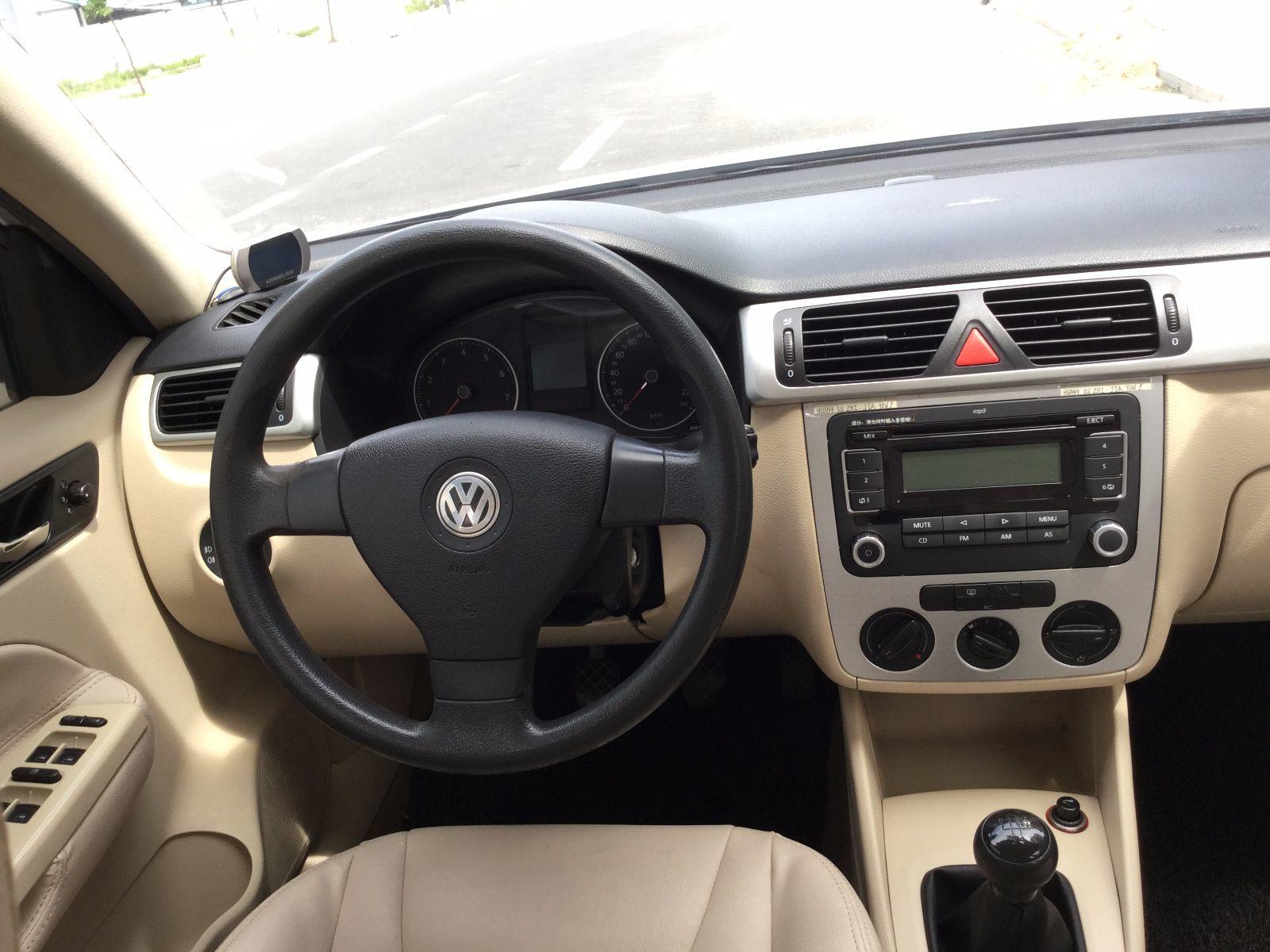 宋一国与三胞胎拍摄海报写真 萌娃可爱父爱如山_ayx官网(图1) 爱游戏(ayx)中国官方网站