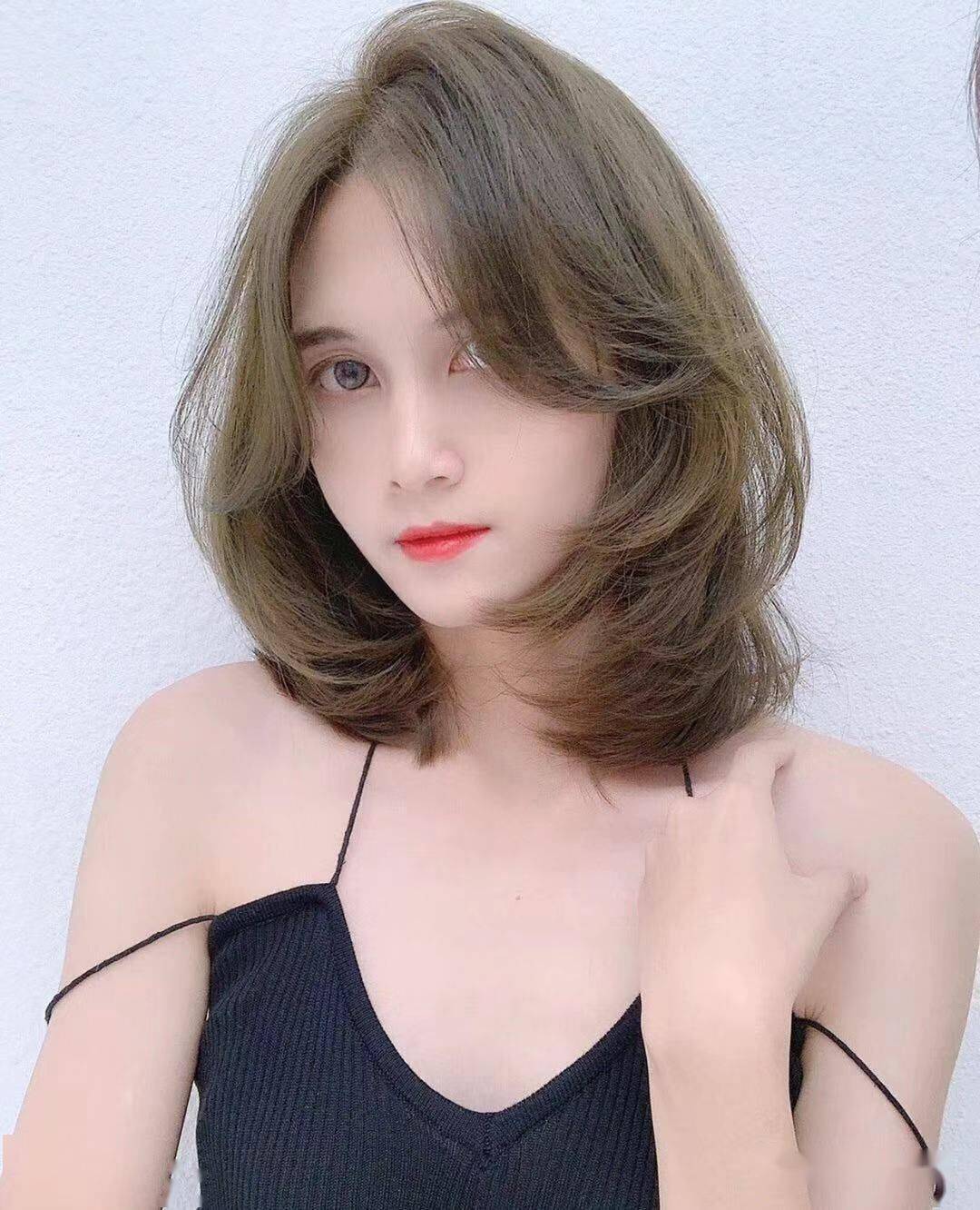 “ayx官方网站”
2020最新盛行“不长不短”发型(图42) “ayx官方网站”
2020最新盛行“不长不短”发型(图42)