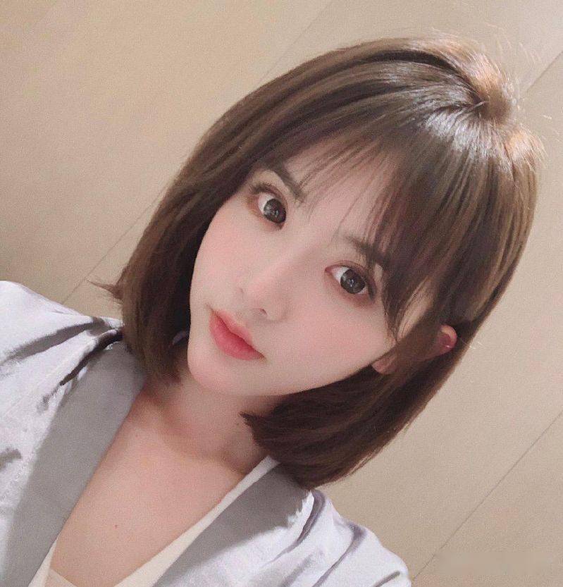 “ayx官方网站”
2020最新盛行“不长不短”发型(图55) “ayx官方网站”
2020最新盛行“不长不短”发型(图55)