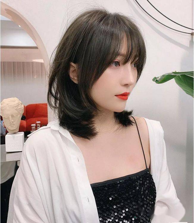 “ayx官方网站”
2020最新盛行“不长不短”发型(图83) “ayx官方网站”
2020最新盛行“不长不短”发型(图83)