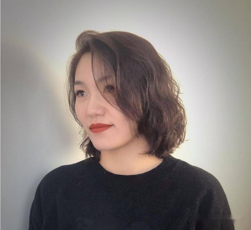 “ayx官方网站”
2020最新盛行“不长不短”发型(图100) “ayx官方网站”
2020最新盛行“不长不短”发型(图100)