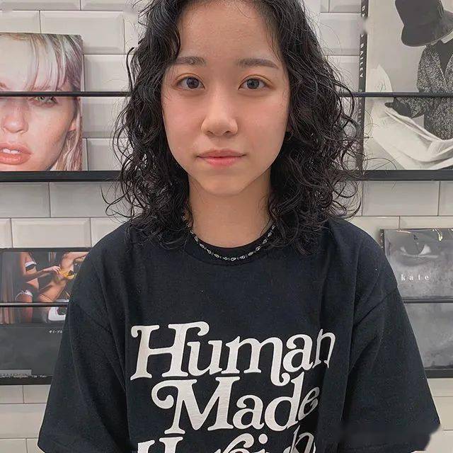 2020年烫发必收:日系烫发气势派头提案:ayx官方网站(图21)
2020年烫发必收:日系烫发气势派头提案:ayx官方网站(图21)