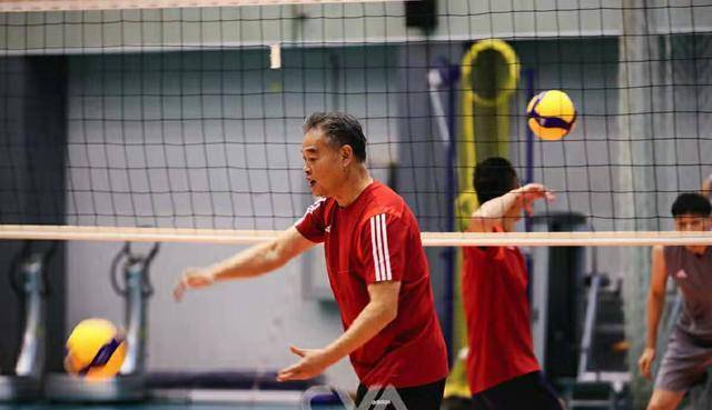 ayx官网|
中国男排外籍主教练劳尔 上任之初的四个目的 如今完成了几个？(图3)