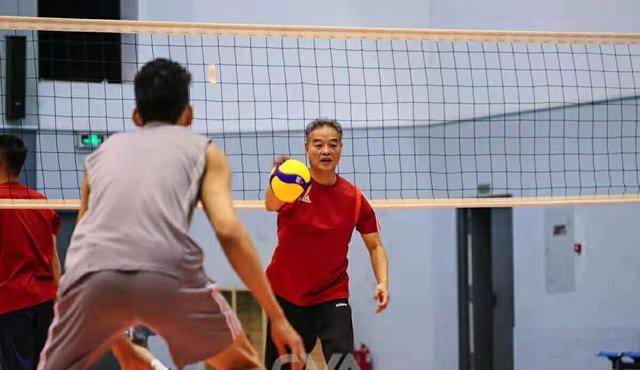 ayx官网|
中国男排外籍主教练劳尔 上任之初的四个目的 如今完成了几个？(图5)