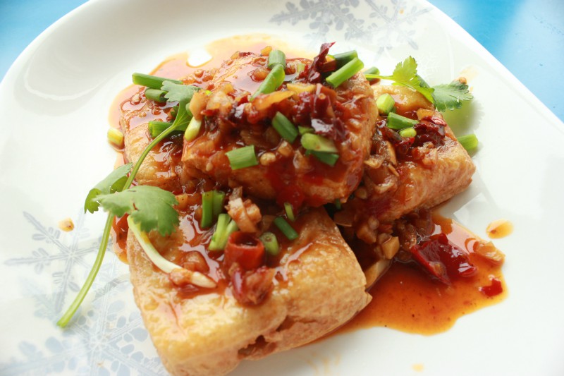 《权力的游戏》乔治马丁又一部作品将改成剧 讲述太空神秘种族_ayx官方网站(图2) 爱游戏(ayx)中国官方网站