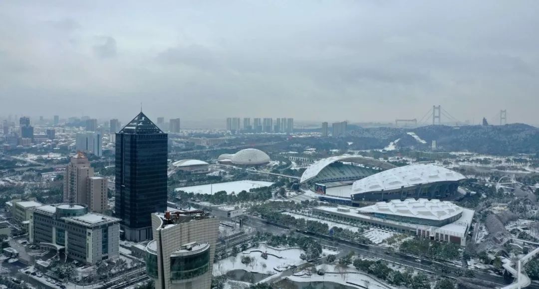 爱游戏(ayx)中国官方网站_微薄援助献爱心 人间处处显真爱(图3) ayx官网